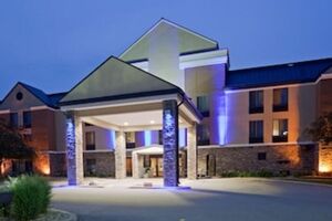 Picture of Holiday Inn Express Cedar Rapids (Collins Rd) an IHG Hotel
