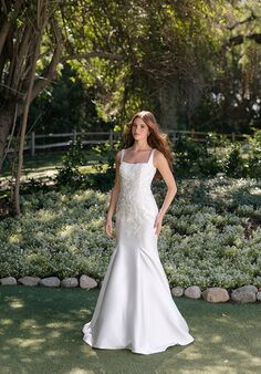 Allure Romance R3908 Fit-and-Flare Wedding Dress