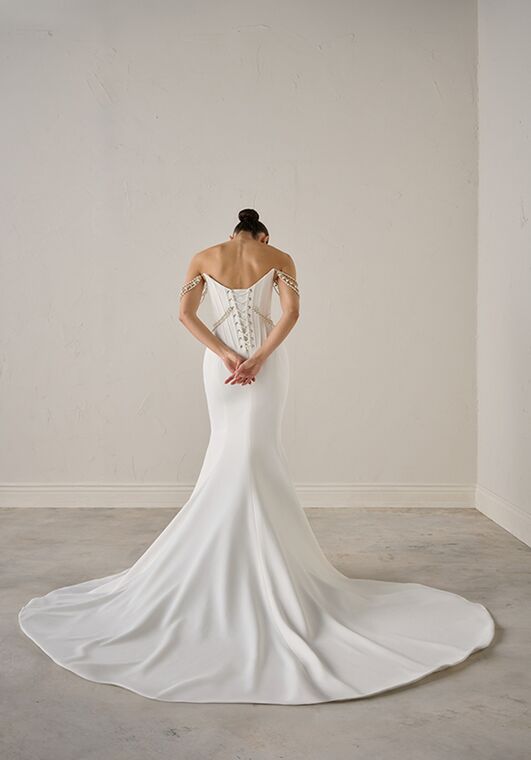 Justin Alexander Signature Sculptura Fit-and-Flare Wedding Dress - 7