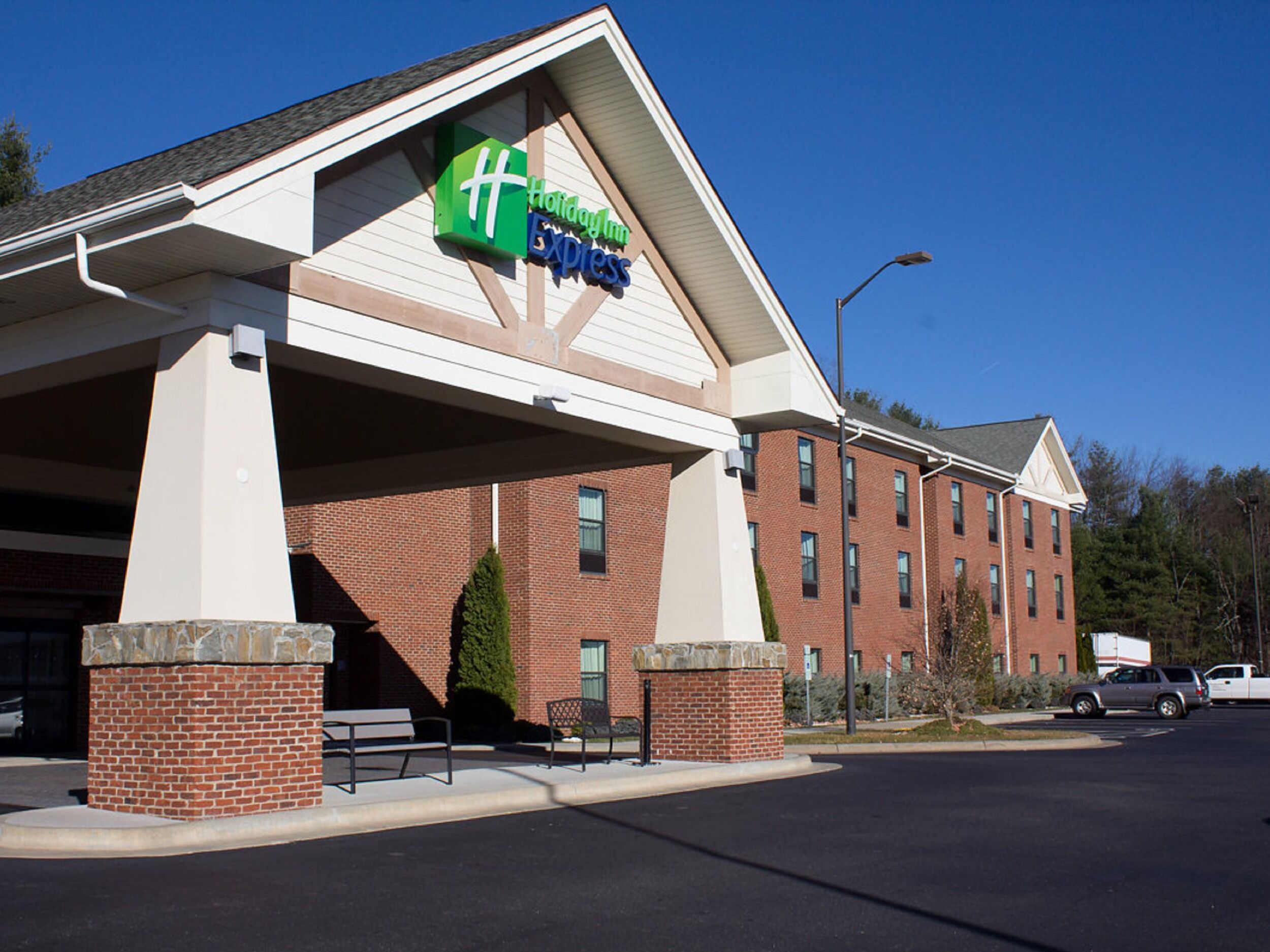 Picture of Holiday Inn Express West Jefferson, an IHG Hotel