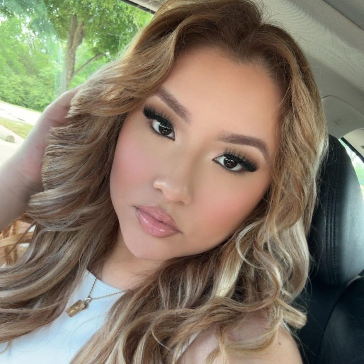 Jackelyn Batres