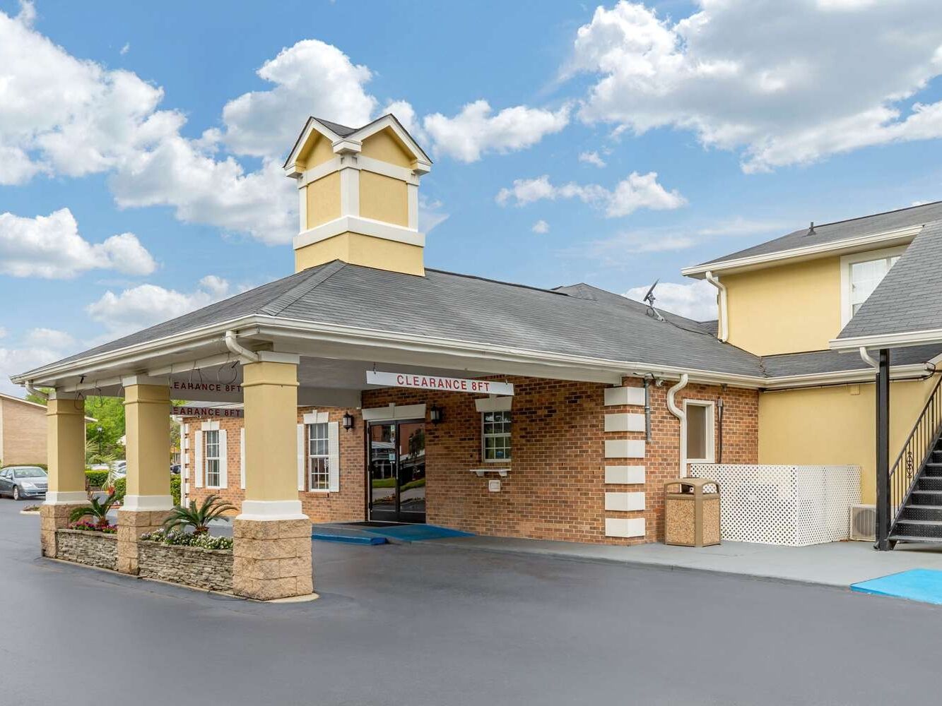 Picture of Quality Inn & Suites Lexington