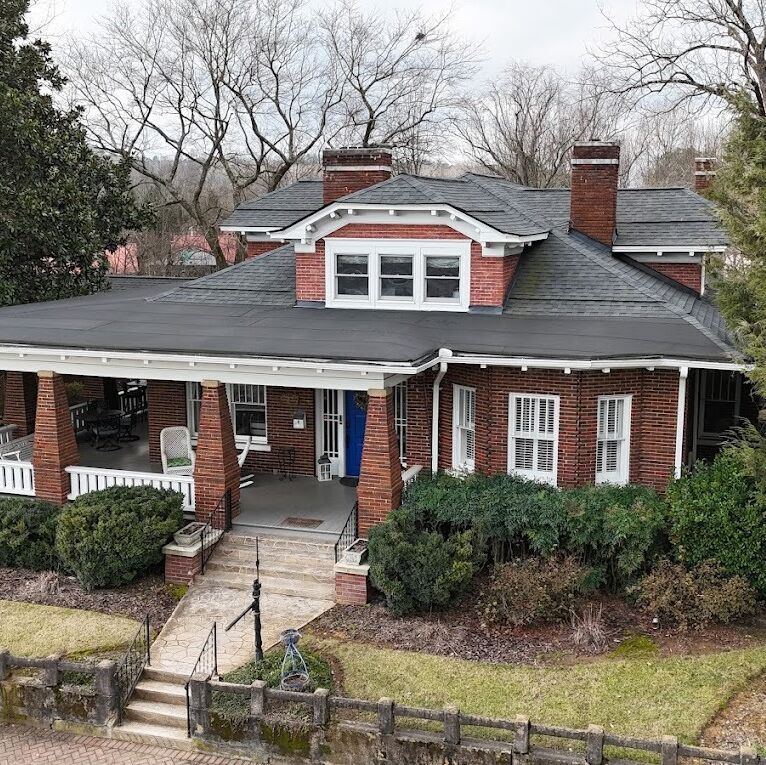 Picture of Ellijay River House Bed & Breakfast