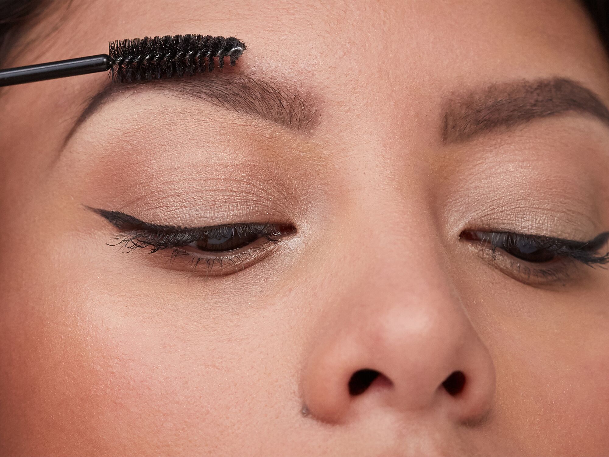 How to Thread Eyebrows at Home in 2022 - Best DIY Threading Tutorial