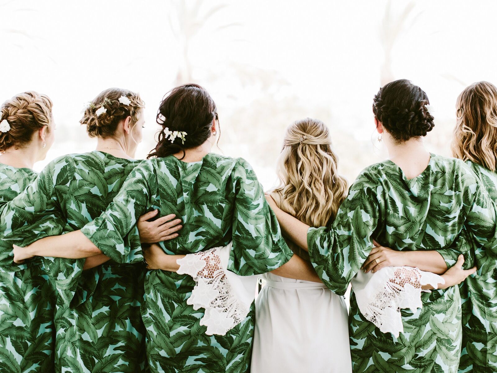 Should You Get Your Wedding Day Hair Done in a Salon or Hotel Room?