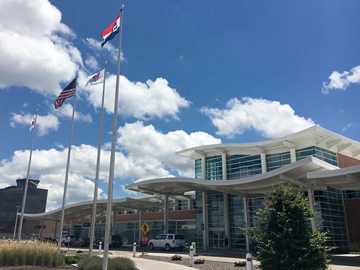 Picture of General Wayne A. Downing Peoria International Airport