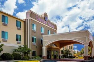 Picture of Comfort Suites Benton Harbor St. Joseph