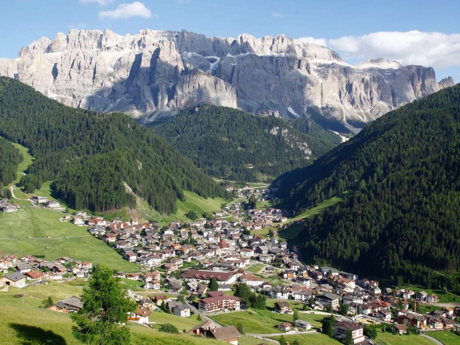 Picture of Tourist Office - Ass. Turistica Selva Val Gardena - Wolkenstein