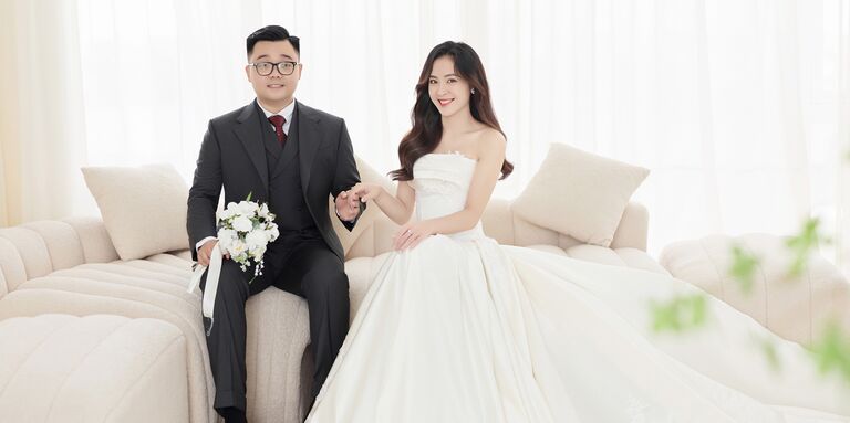 Phương Anh & Mạnh Hùng Home Page Banner