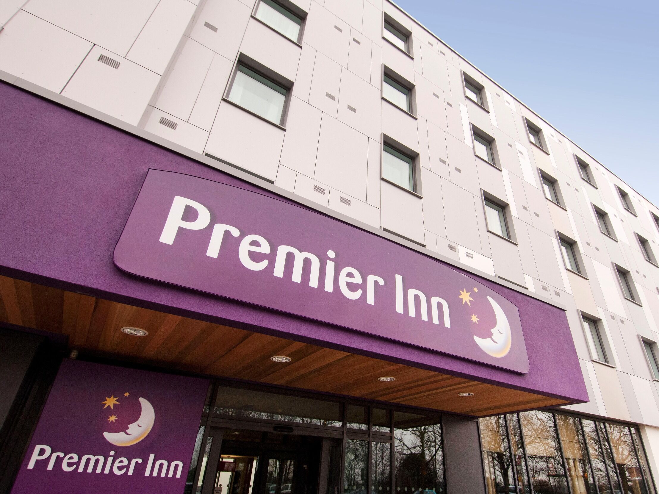 Picture of Premier Inn Epsom South hotel