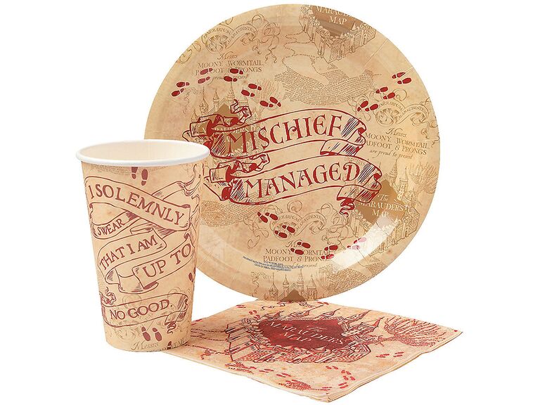 Mischief Managed plate, cup and napkin with red details