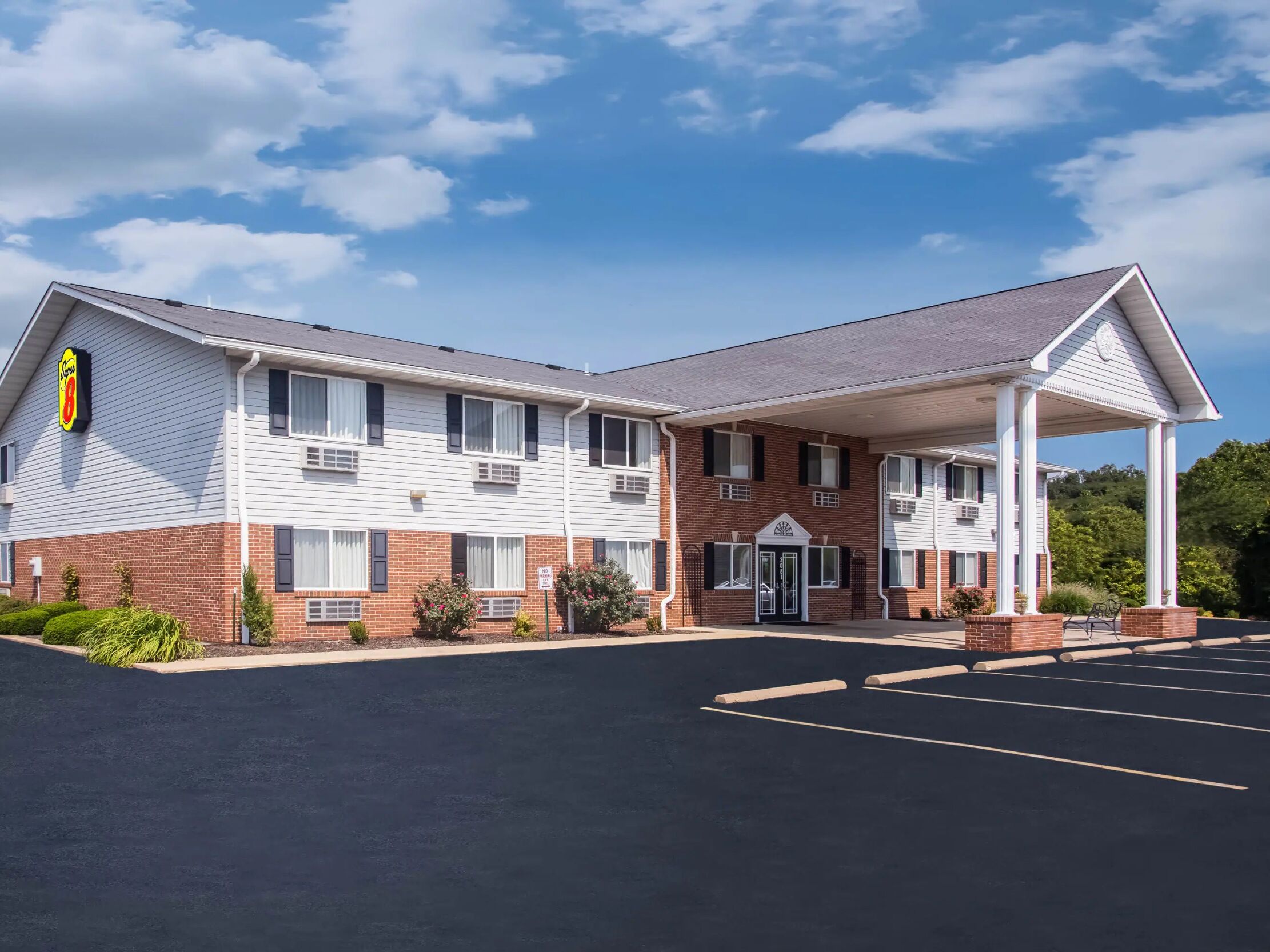 Picture of Super 8 by Wyndham Washington