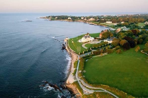 Picture of Newport Cliff Walk