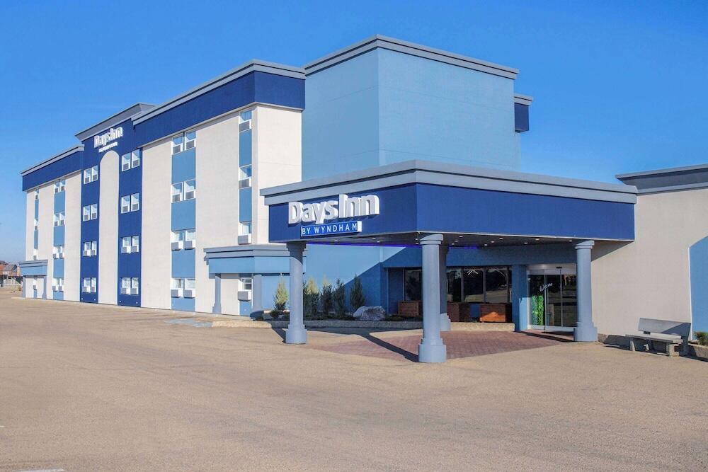 Picture of Days Inn & Conference Centre by Wyndham Camrose Norsemen