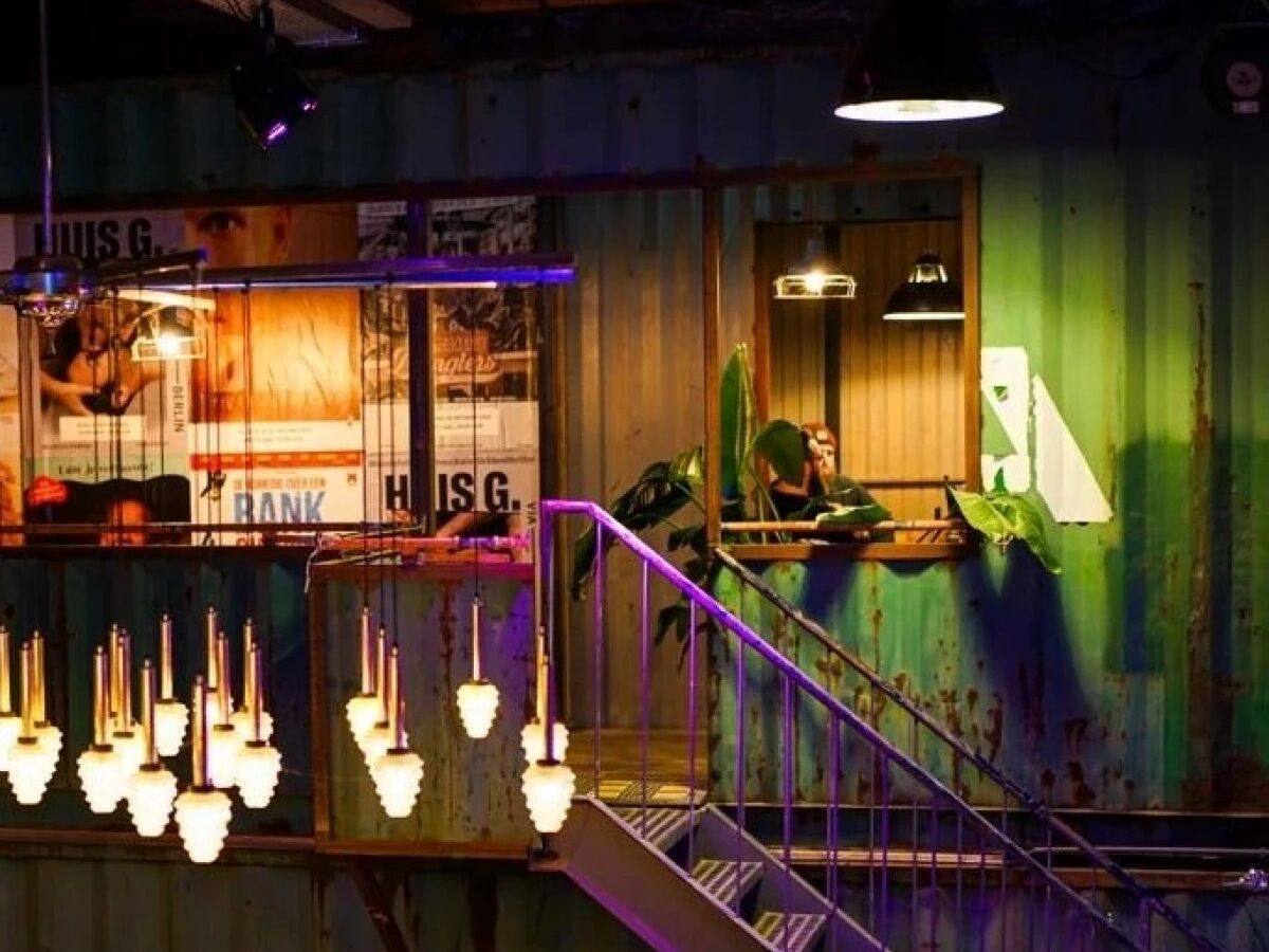 Picture of 20.30 Party time