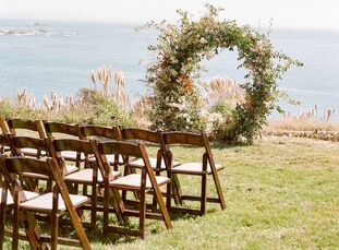 For this adventure-loving couple, choosing Timber Cove, a cliffside hotel about one-hour south of Mendocino in Jenner along California’s coast was a n