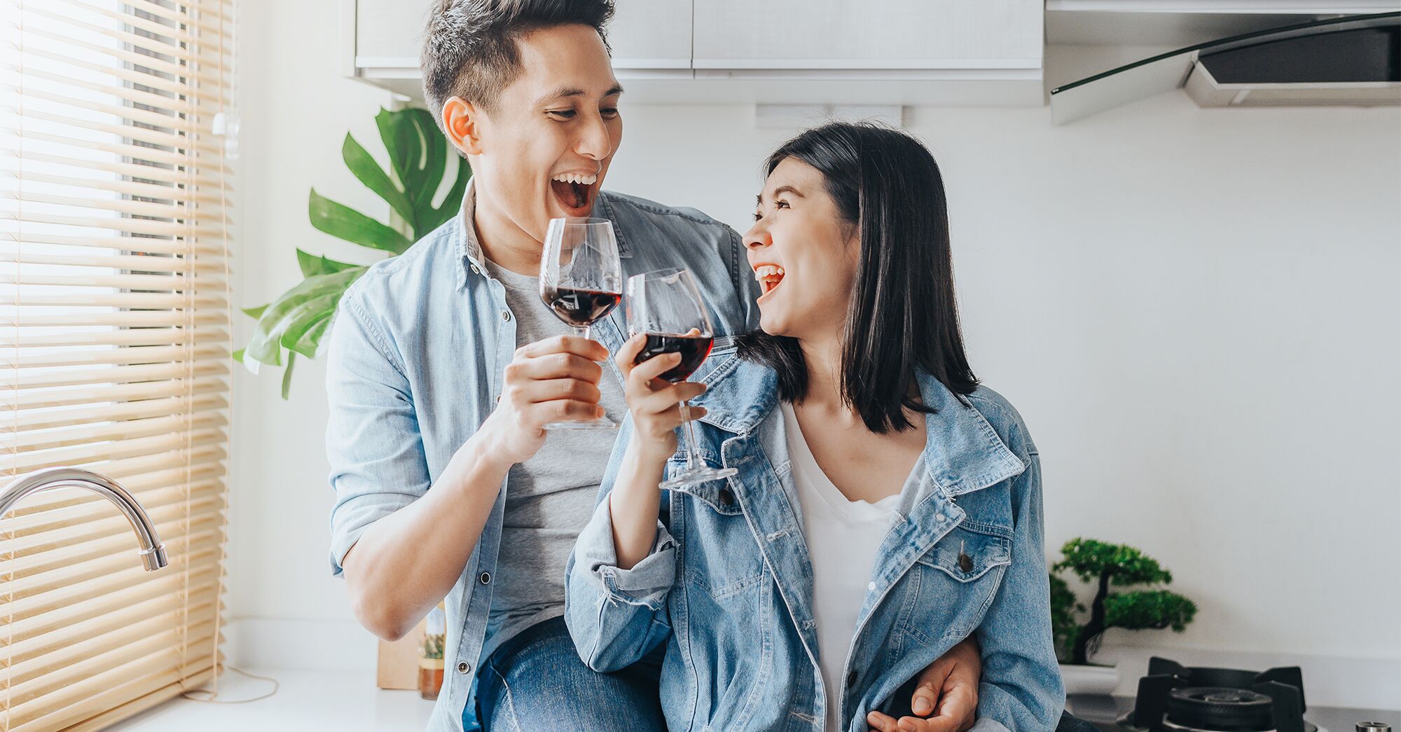 10 Romantic Ideas for Celebrating Your Anniversary at Home