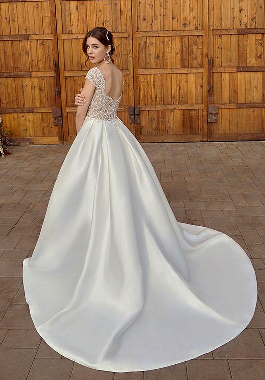 Casablanca Bridal 2416 London A-Line Wedding Dress - 6