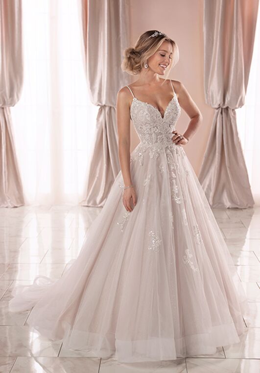 Stella York 6886 Ball Gown Wedding Dress - 7