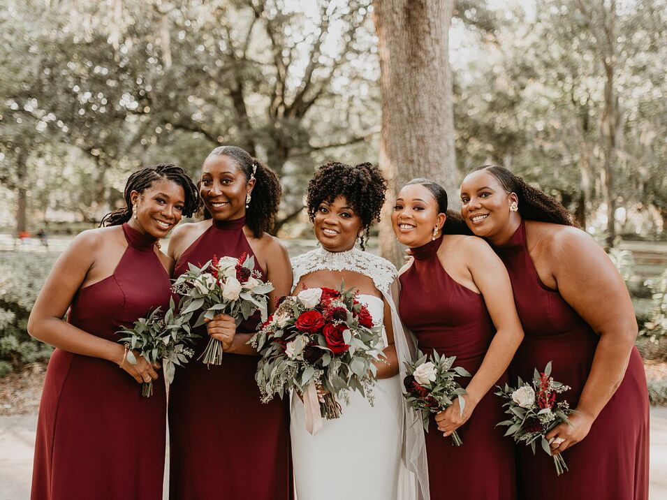 What Do Bridesmaids Pay For? A Bridesmaid Budget Guide