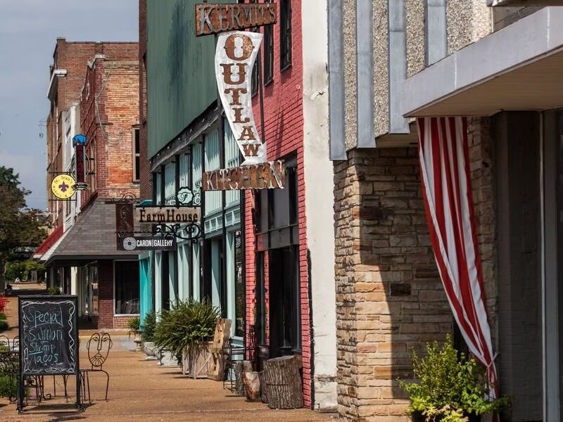 Picture of Downtown Tupelo Main Street