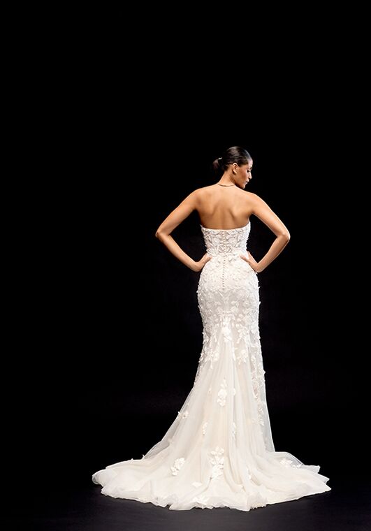 Justin Alexander Signature Nyx Fit-and-Flare Wedding Dress - 4