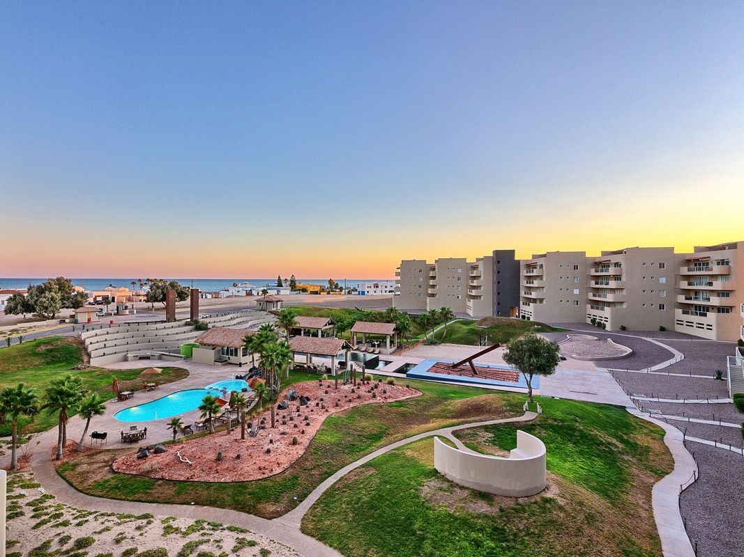 Picture of Corona Del Sol