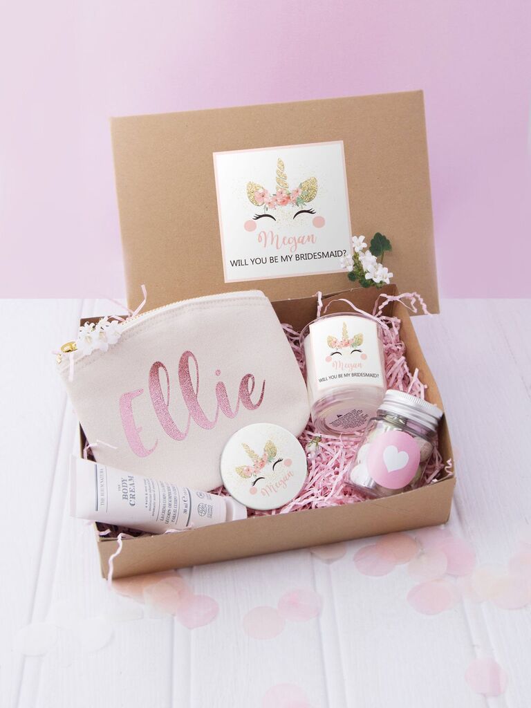 21 Junior Bridesmaid Gifts That They'll ...