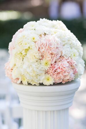 Hydrangea and Chrysanthemum Aisle Decoraton