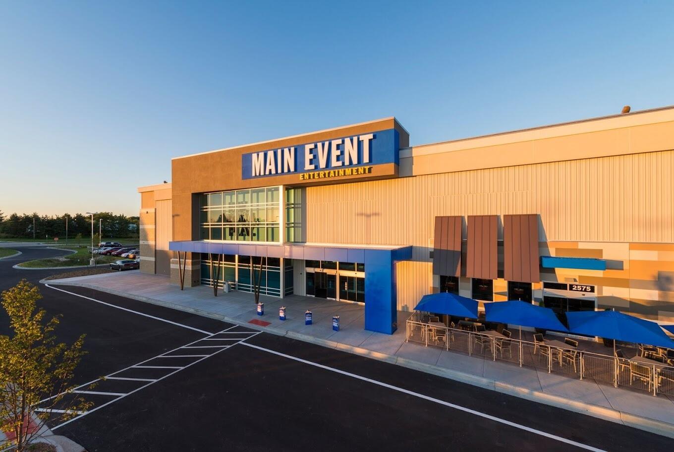 Picture of Main Event Hoffman Estates