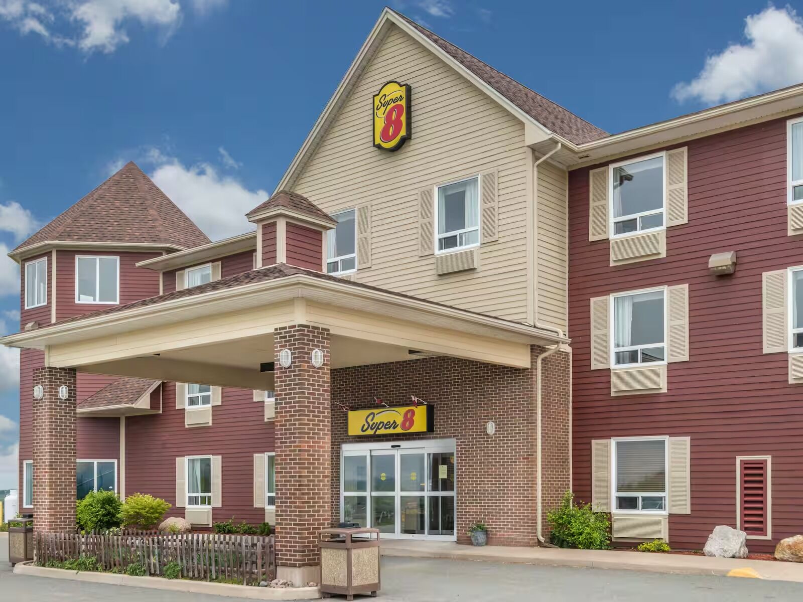 Picture of Super 8 by Wyndham Windsor NS