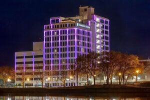 Picture of Embassy Suites by Hilton Rockford Riverfront