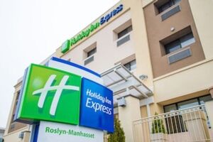 Picture of Holiday Inn Express Roslyn Manhasset Area an IHG Hotel