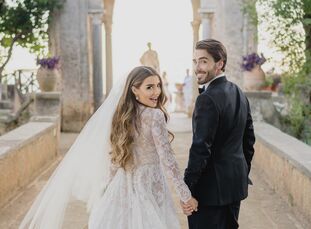 Karoline and Luke wed in a romantic celebration filled with vintage-inspired details at Villa Vimbrone, an 11th-century mansion along the Amalfi Coast