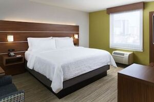 Picture of Holiday Inn Express Richmond Downtown an IHG Hotel