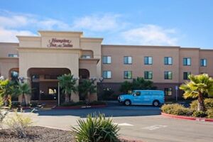 Picture of Hampton Inn & Suites Oakland Airport Alameda