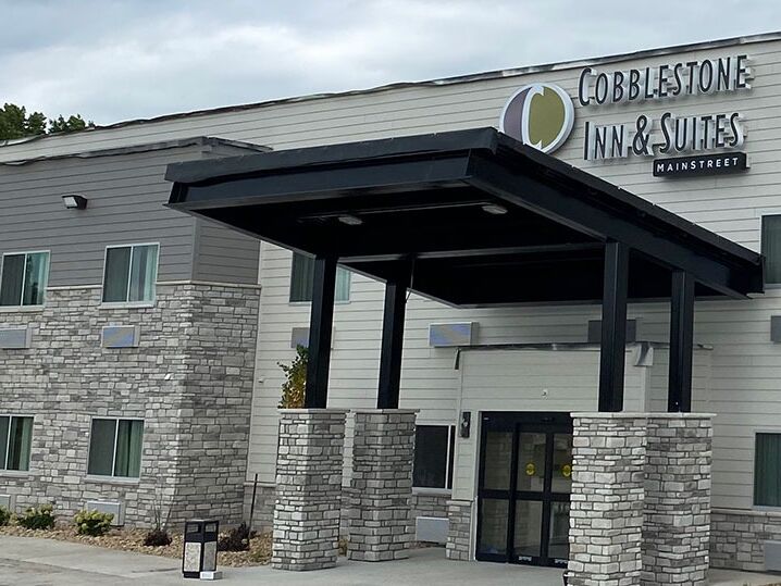 Picture of Cobblestone Inn & Suites - Forest City