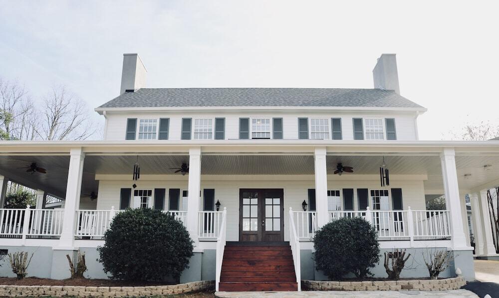 Picture of Dahlonega Resort and Vineyard
