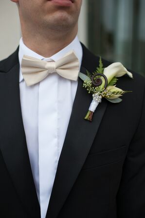 Groom Boutonniere With Lily