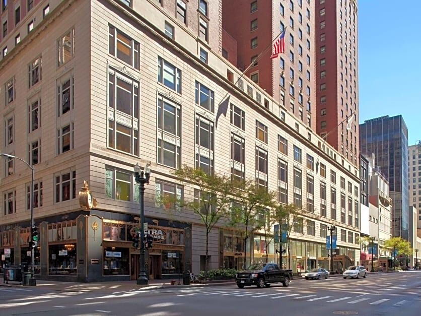 Picture of Palmer House a Hilton Hotel