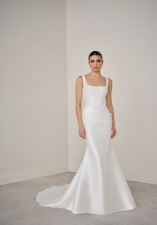 Justin Alexander Signature Evoque Fit-and-Flare Wedding Dress - 6