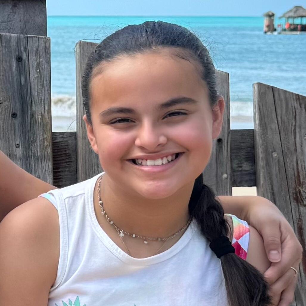 Angelique Vega Flores