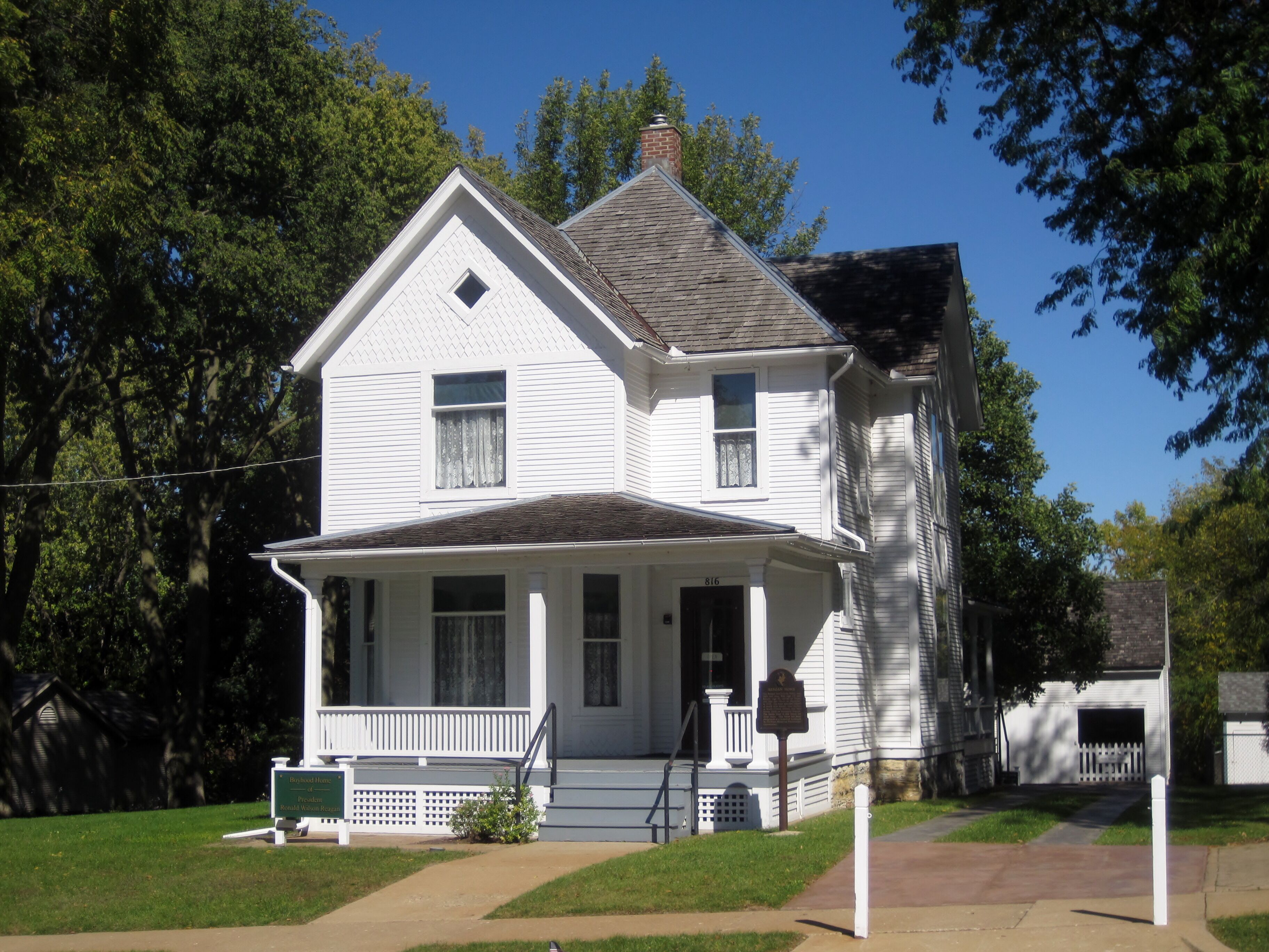 Picture of Ronald Reagan boyhood home
