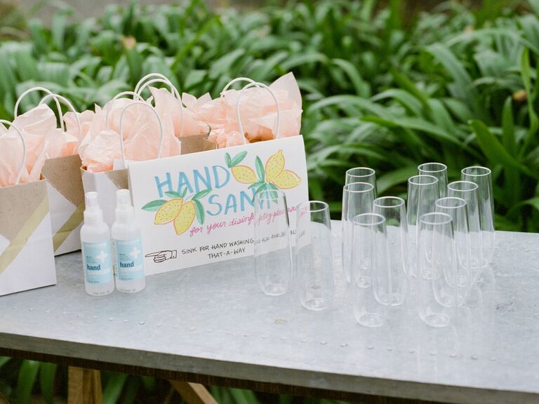 Summer Wedding DIY: Destination Wedding Welcome Bags 