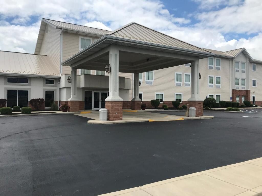 Picture of The Randolph Inn & Suites