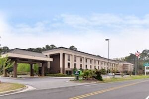 Picture of The Paragon of Golden Isles