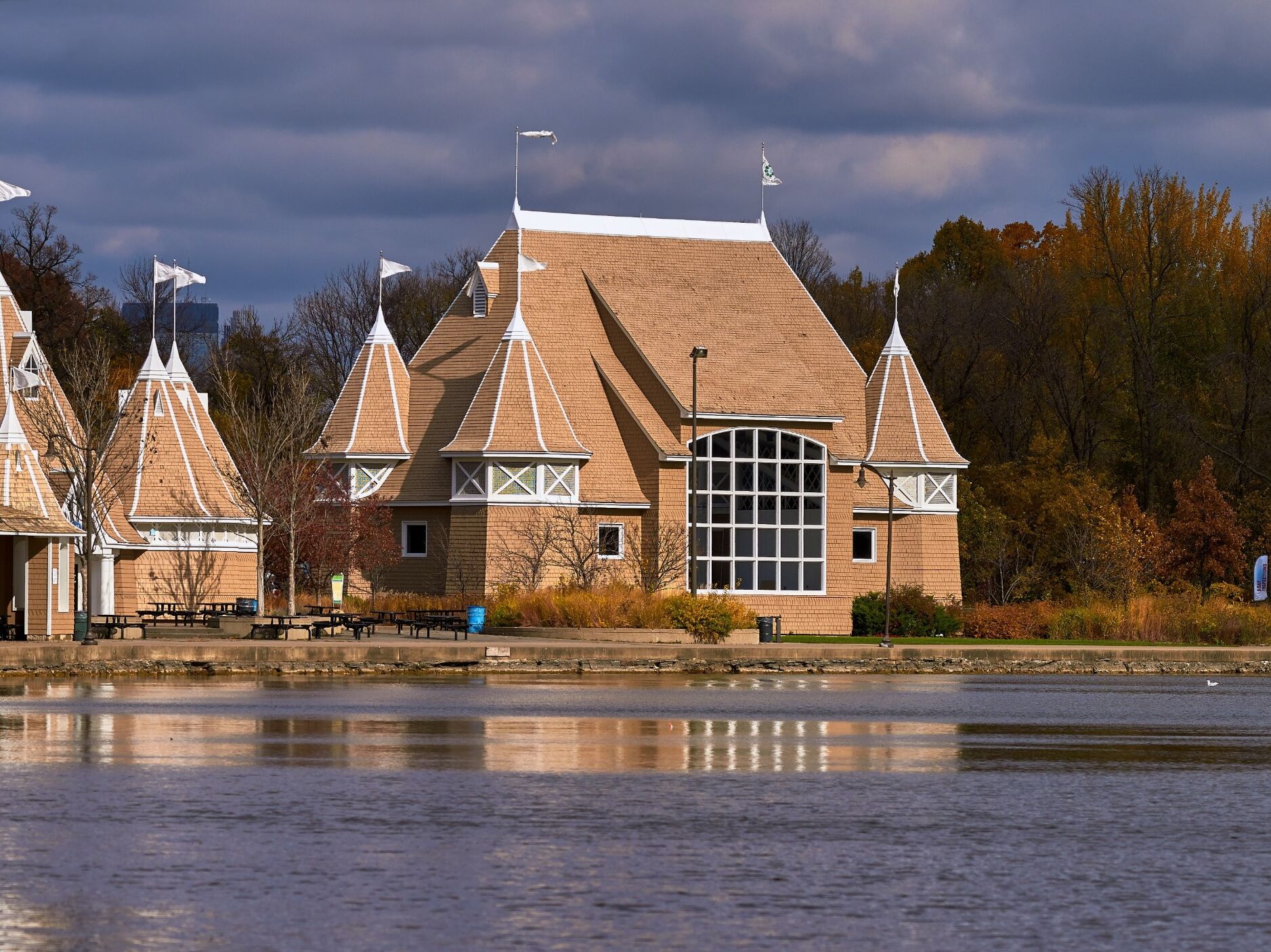 Picture of Lake Harriet