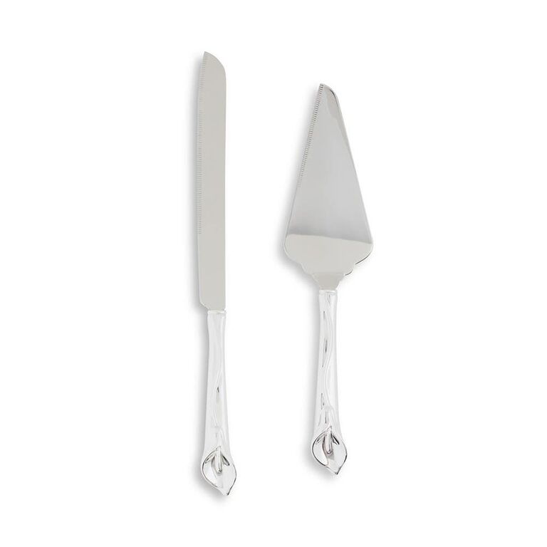 Silver cake cutting set with lily detailing. 