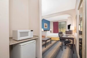 Picture of Baymont by Wyndham Laurel
