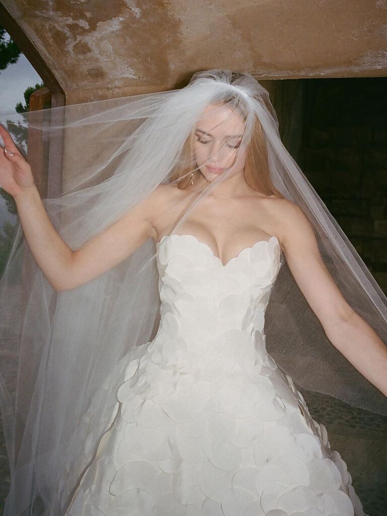 Joey King's wedding dress